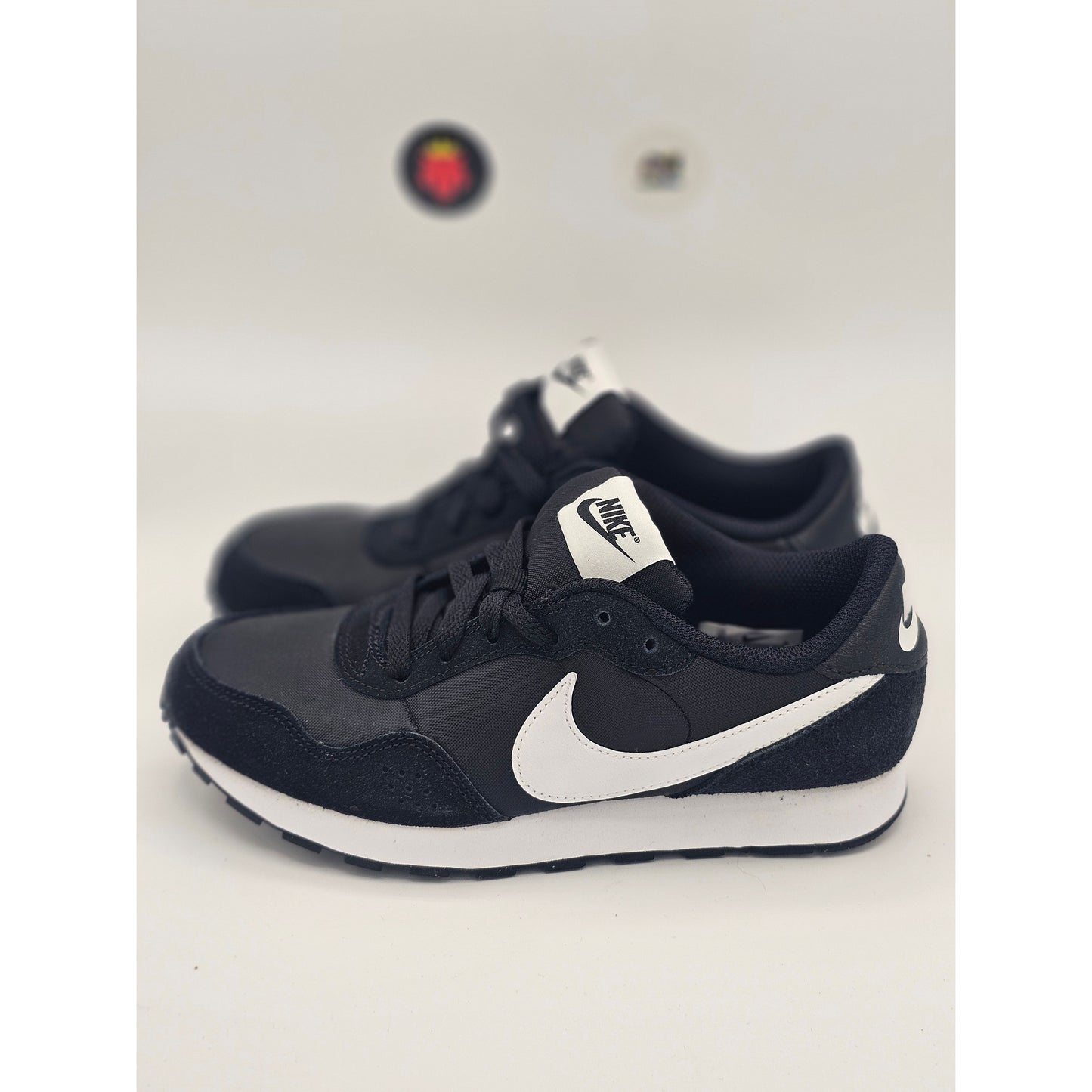 NIKE MD VALIANT