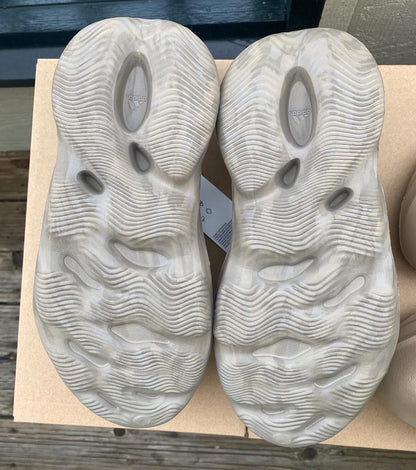 ADIDAS YEEZY FOAM RUNNER
